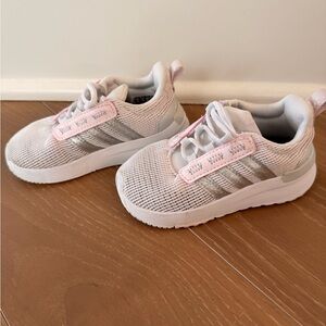 Toddler Adidas Shoes, Size 6